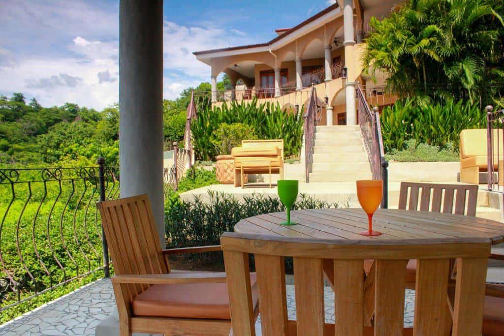 cold-drink-costa-rican-beach-villa