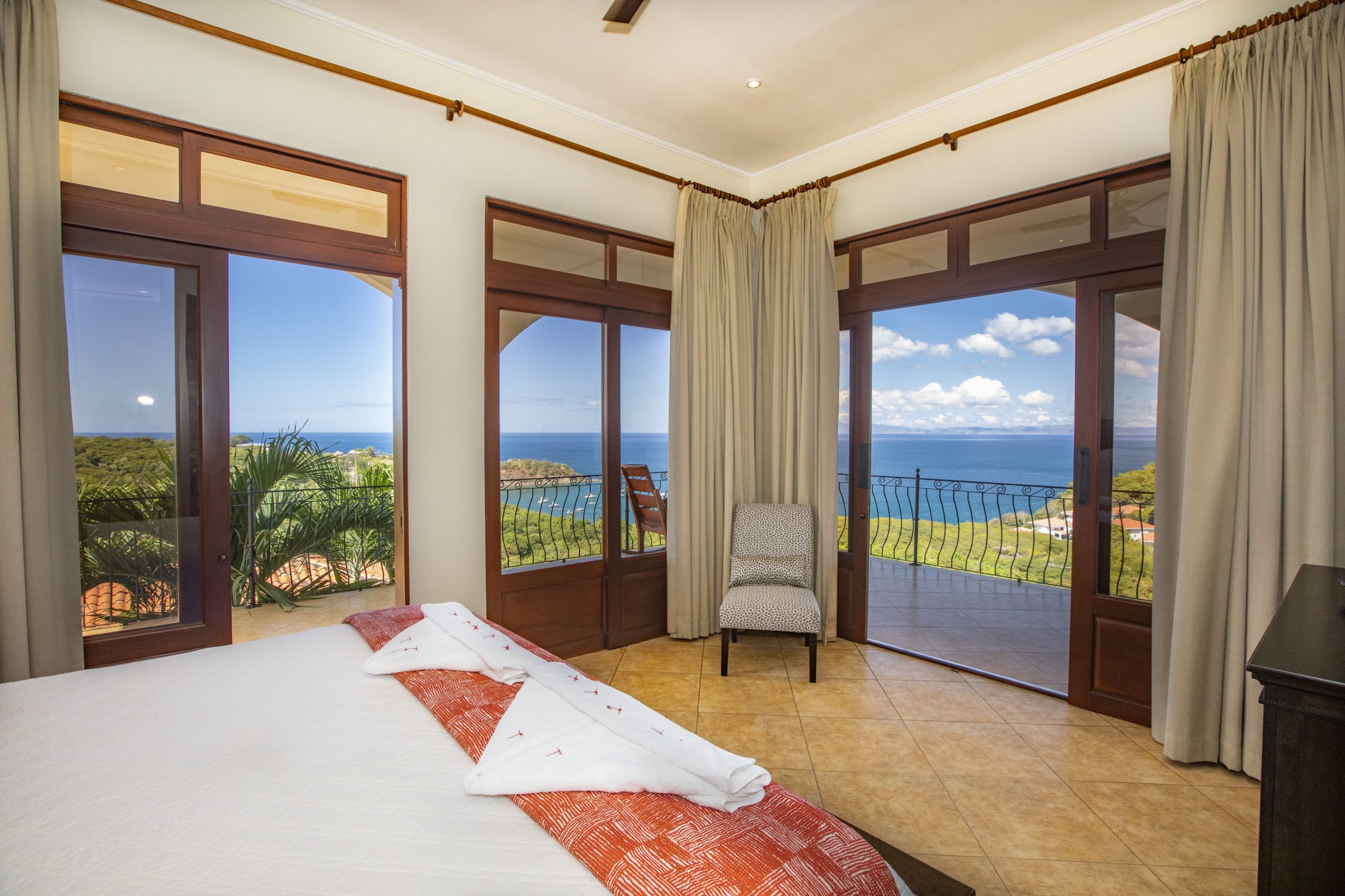 Allinclusive Vacation Rental Homes for Large Groups