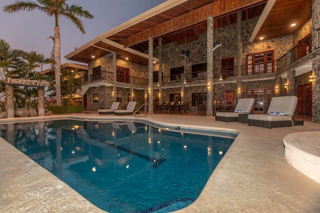 Allinclusive Vacation Rental Homes for Large Groups